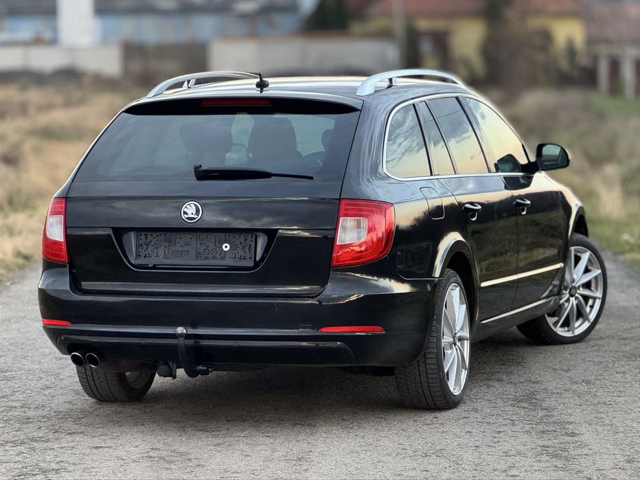 Skoda Superb 2.0 TDI 140 CP 4x4 2011 IMPECABIL