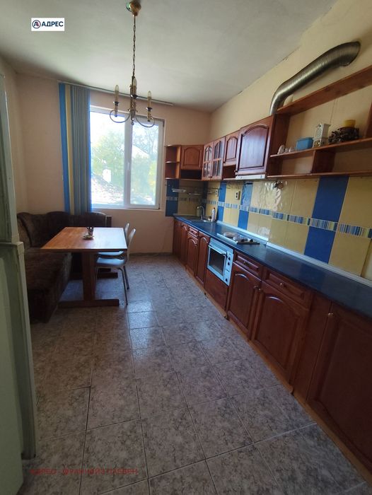 Къща в Плевен, област-гр.Пордим площ 230 цена 160000