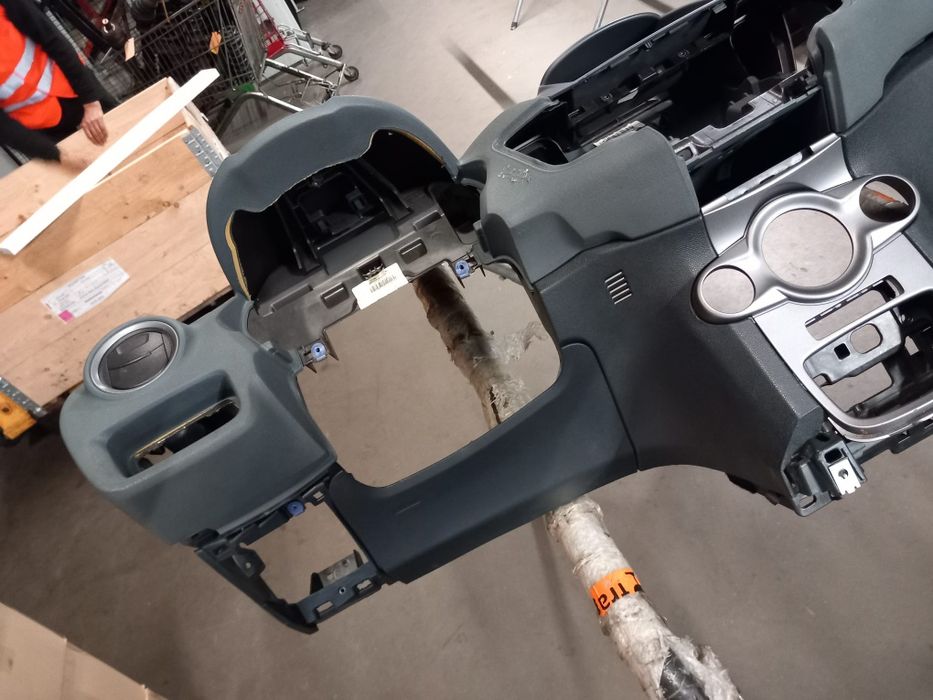 Kit plansa bord ford fiesta mk7