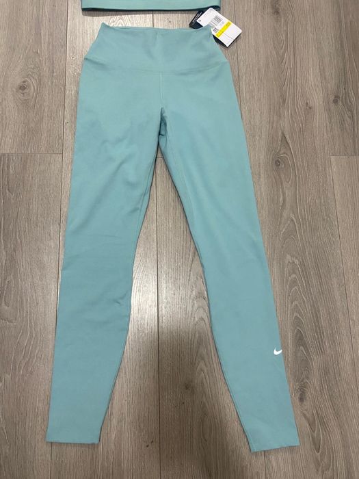 Compleu Nike Fitness