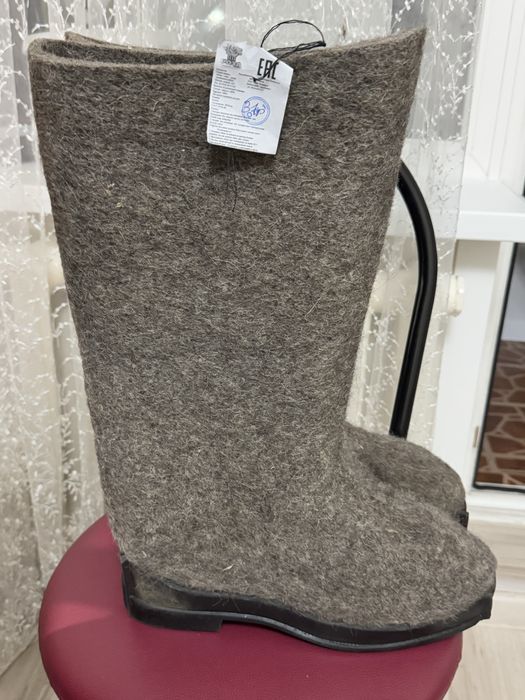 Продам валенки мужские