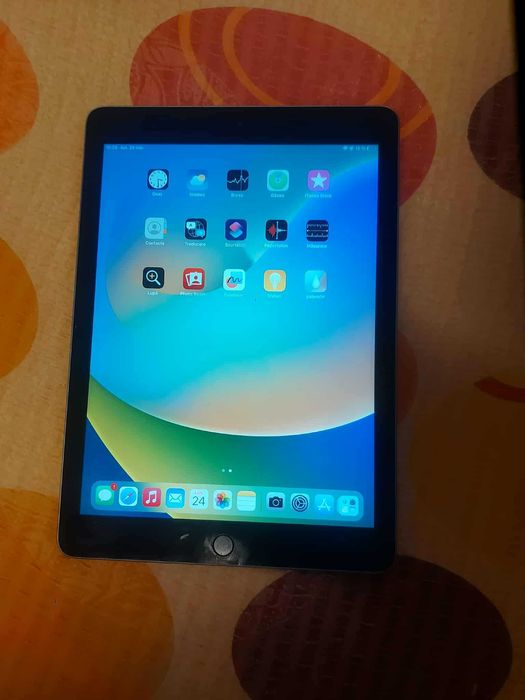 iPad 5-128 GB-Fara cont de iCloud.Stare perfecta de functionare