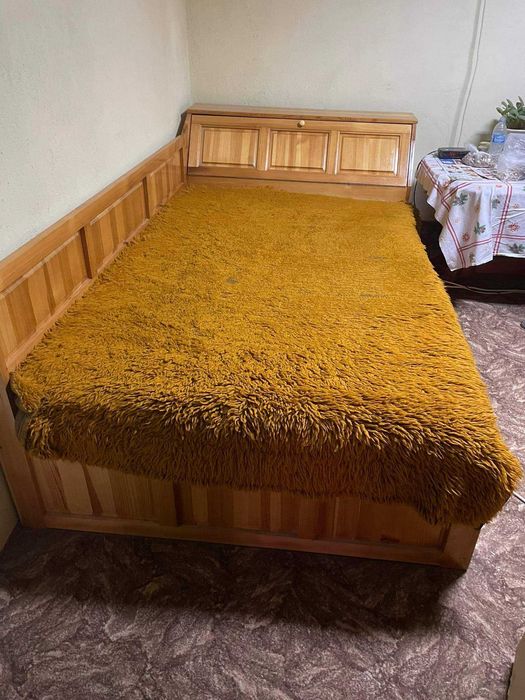 Дървено Легло дървено