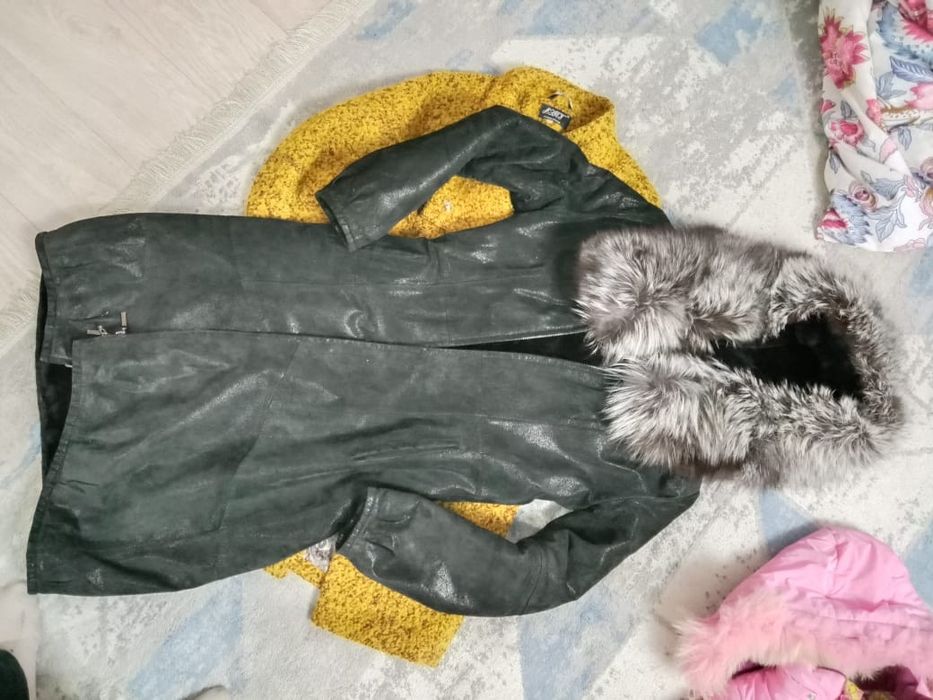 Дубленка полностью натуралка в идеальном состоянии