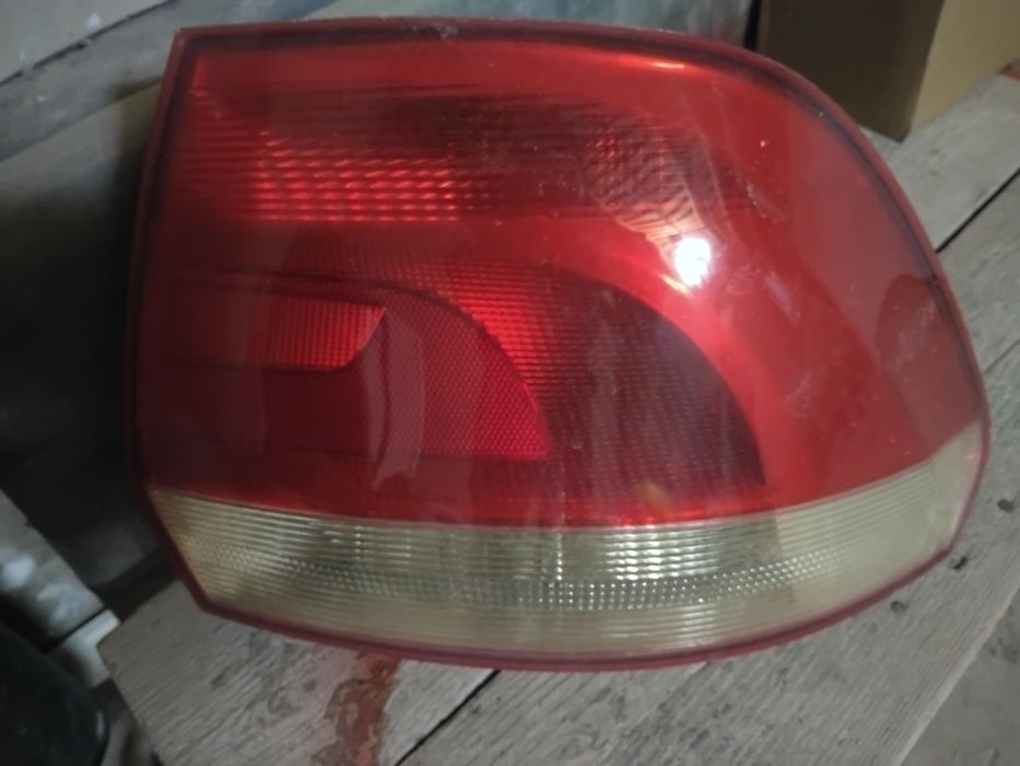 Фары на Фольксваген поло