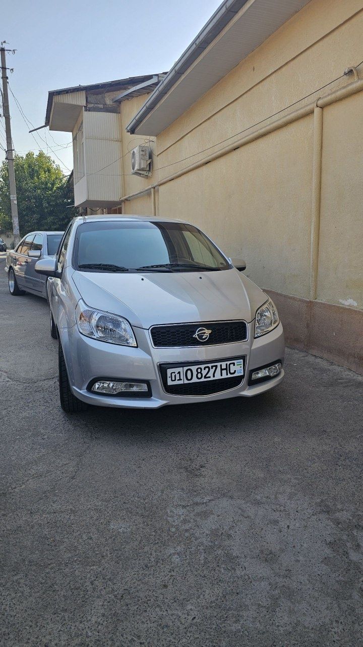 Nexsa 3 aftamat  2017 yil 217000km  metan gaz