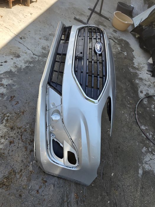 Ford focus facelift 2023 предна броня Titanium 3бр