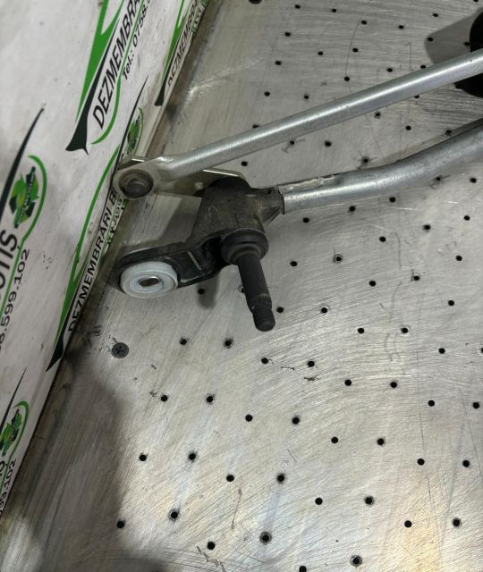 Ansamblu stergatoare parbriz volan pe stanga Dacia Sandero Stepway ge