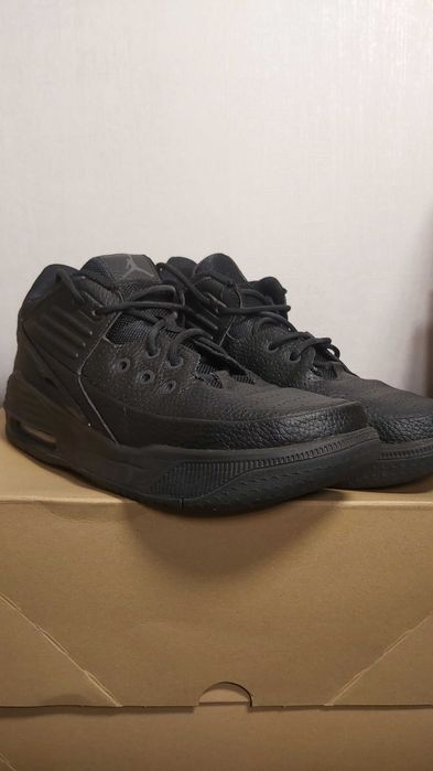 Nike Air Jordan Max Aura 5 - Номер 40