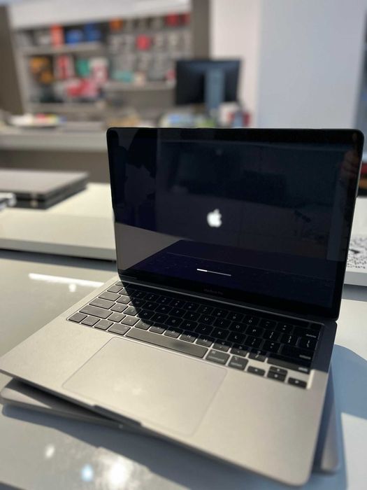 Apple MacBook Retina 13" Touch Bar A-2251-2020 i7-1068ng7-16gb-512ssd