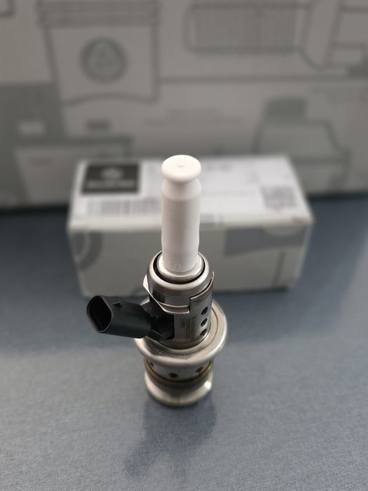 Injector adblue  original Mercedes A 000 490 0200
