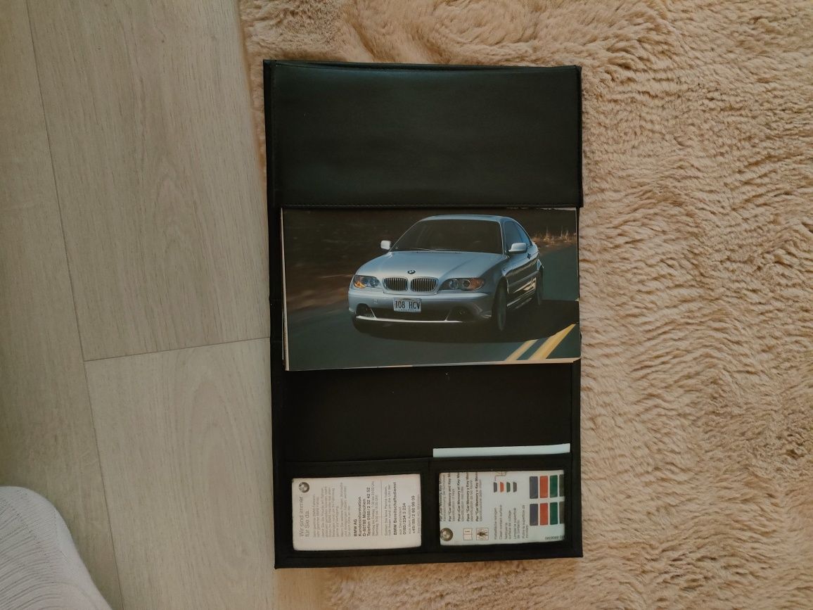 Vând carte originala BMW E 46 coupe