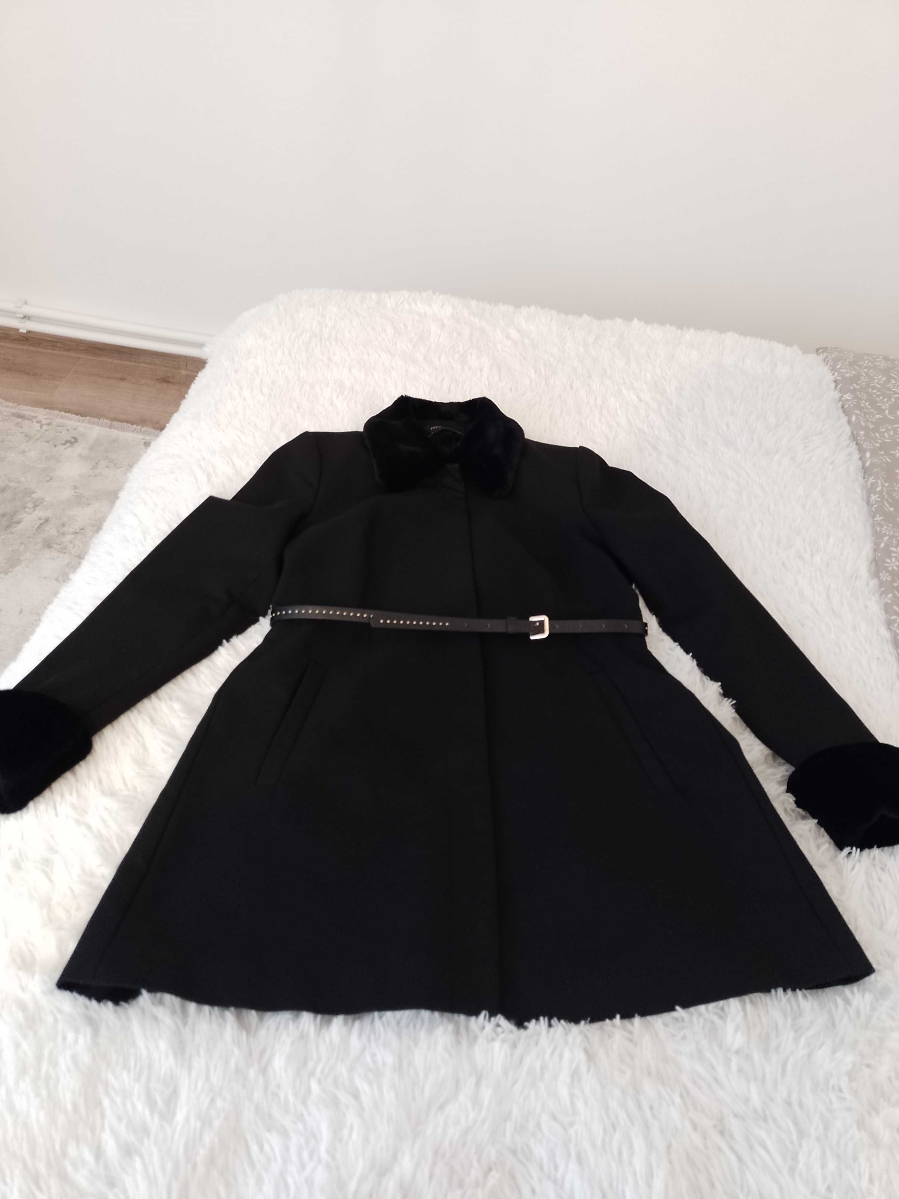 Vând palton Zara