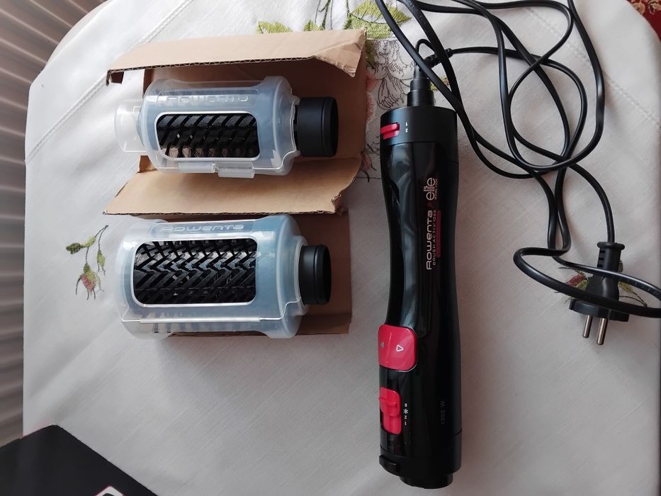 Perie rotativă pentru păr Rowenta