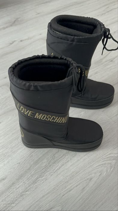 Дамски апрески Love Moschino, номер 41/42