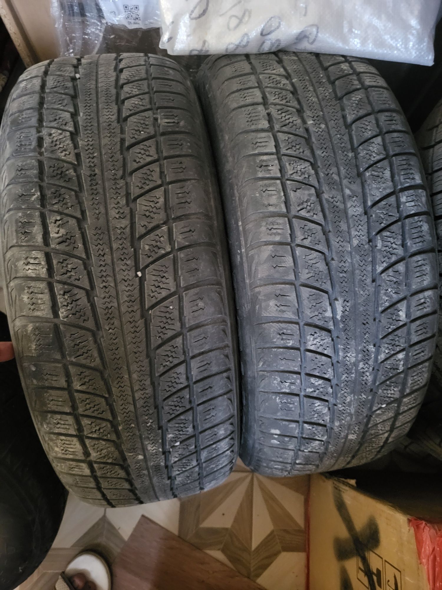 Продам зимние шины