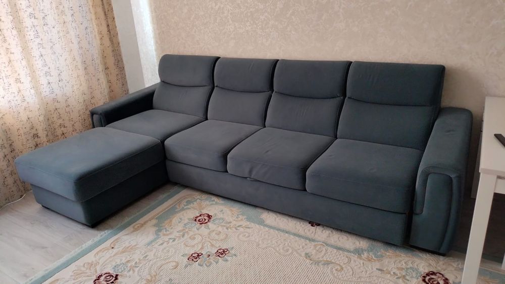 Продам диван в отличном состоянии, Продаётся в связи с переездом.