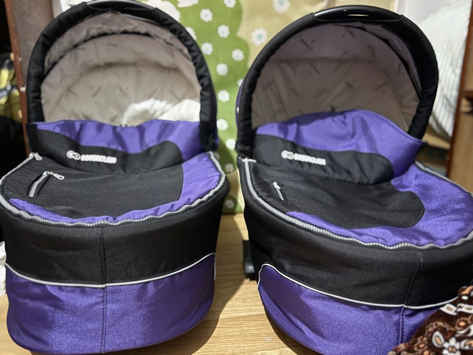 Vând doua landouri  pentru gemeni BabyActive Twinni (sunt noi1300 lei