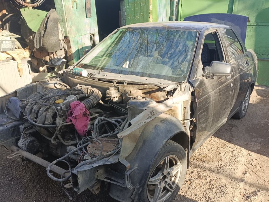 Лада приора на запчасти