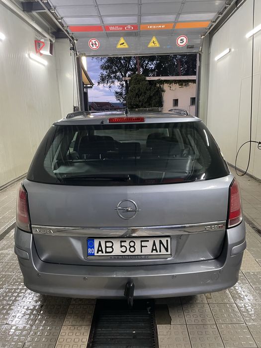 Opel Astra H 1.7. 1.7 CDTI