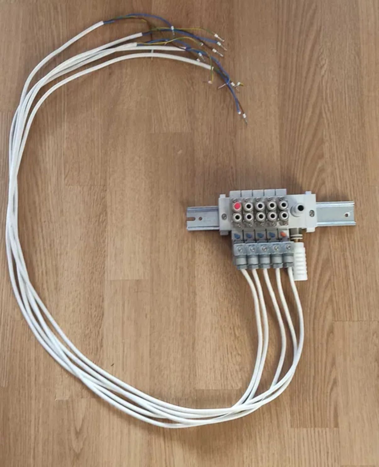 SMC електромагнитни клапани/Type SY5160-4YOE-C6-Q Power0.4w220 VAC