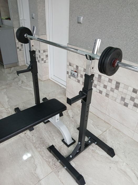 Лежанка с лост и тежести