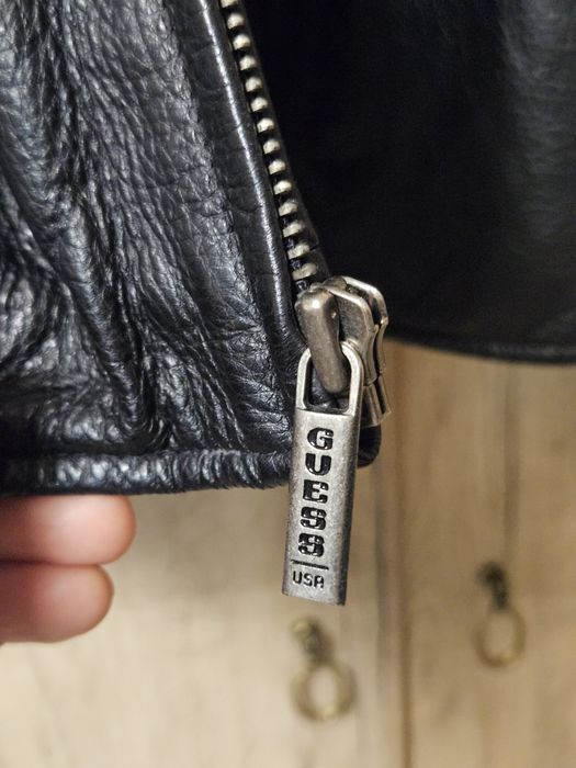 Vand geaca de piele naturala  GUESS
