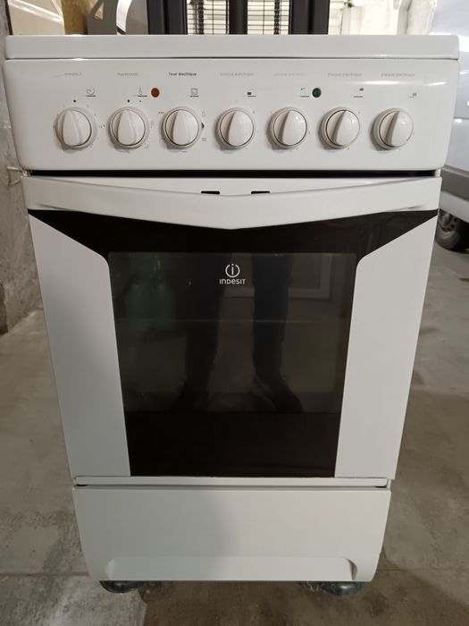 Готварска печка Indesit