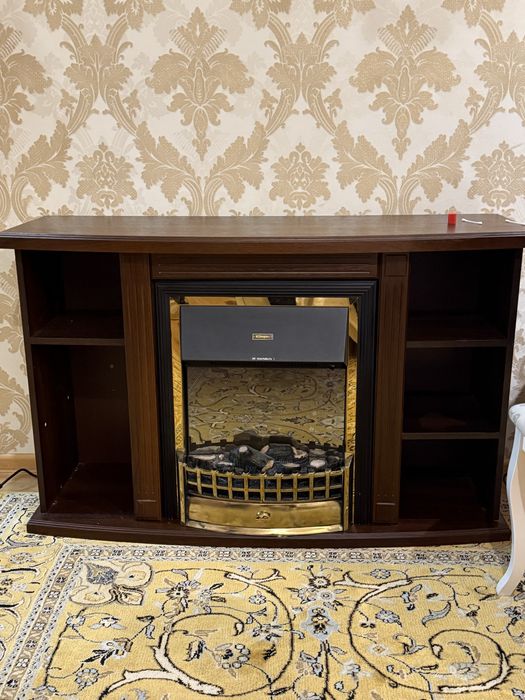 Продам электрический камин деревянный