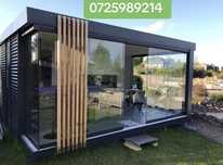 Container modular tip birou cu vitrina si riflaj lemn