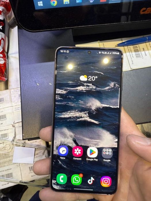 Samsung s21 отличном состоянии
