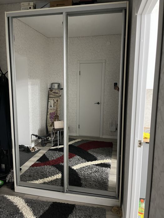 Продам шкаф купе