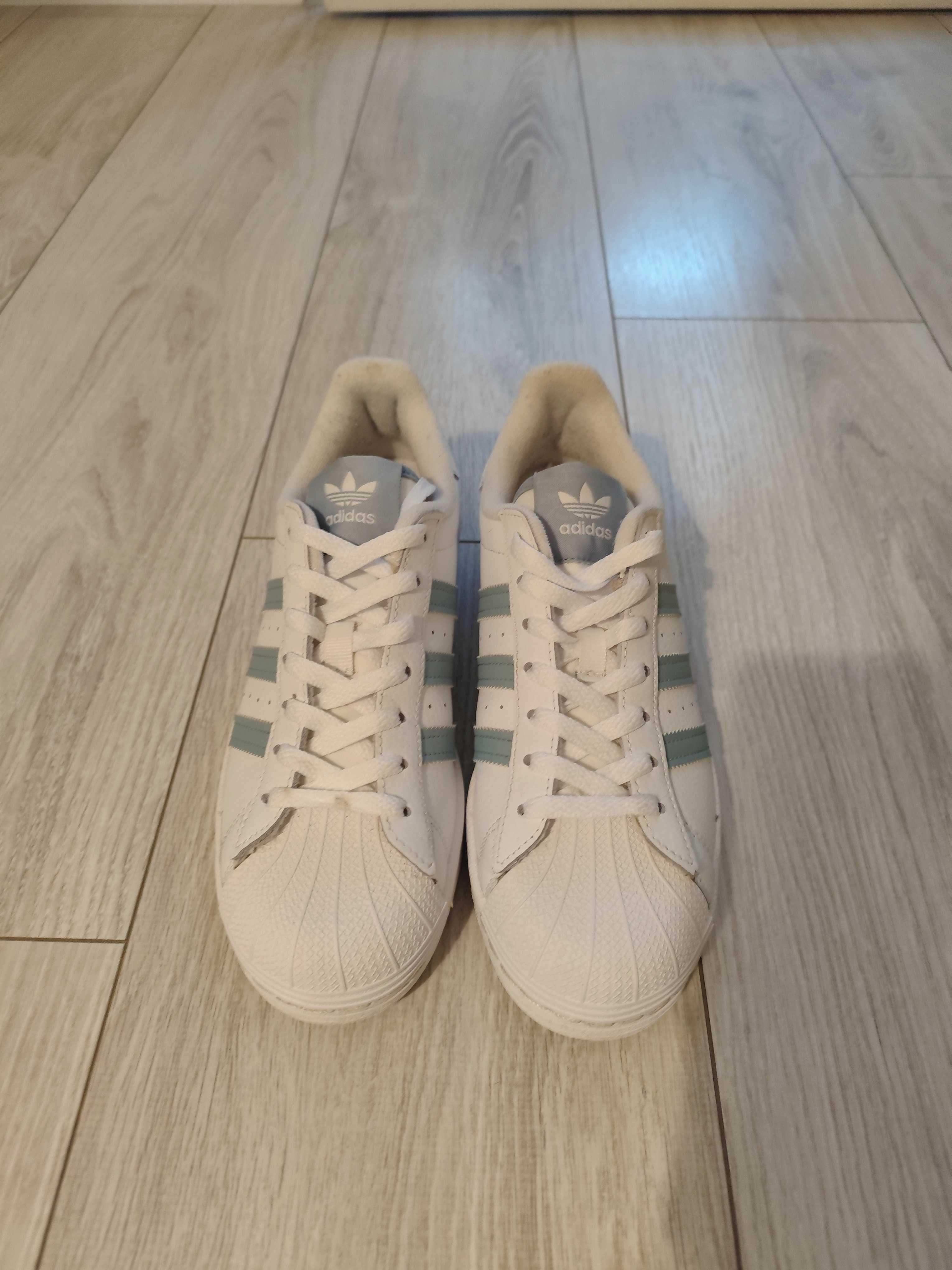 Маратонки Adidas