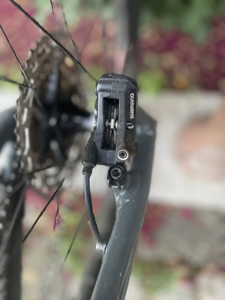 Vând Focus Thron impecabil
