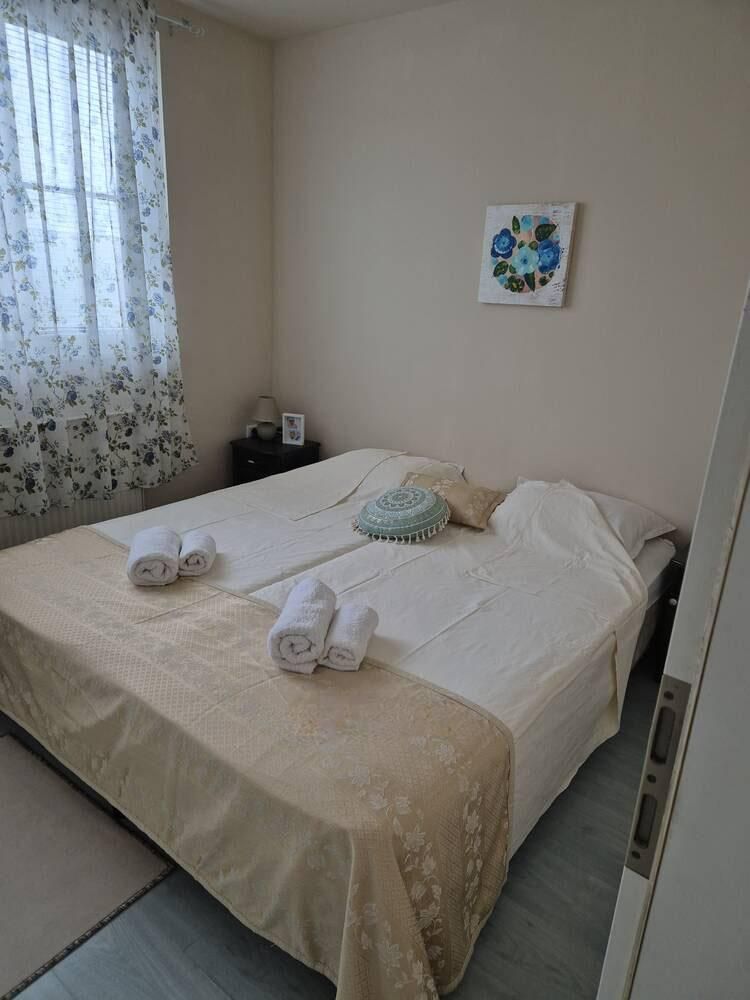Дава се под наем Къща в Бургас, Банево - 144 кв.м за 1020 € - Снимка #2