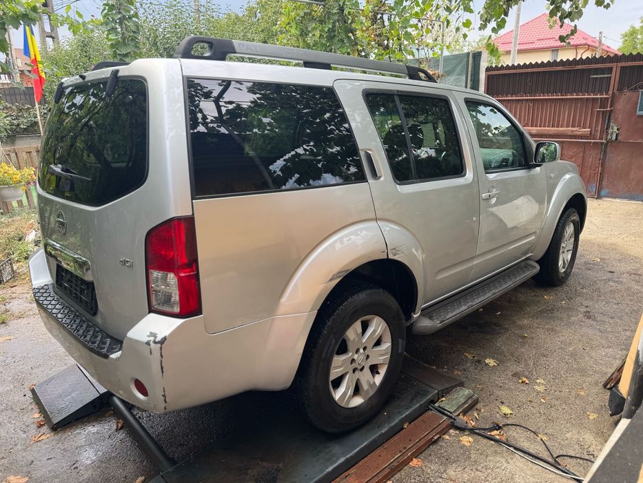 Nissan Pathfinder 2.5 dci R51