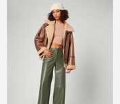 Кафяво преходно яке, в комбинация кожа и плат oversized