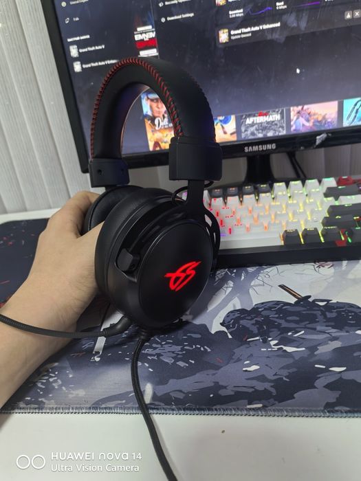 Продам наушники для пк