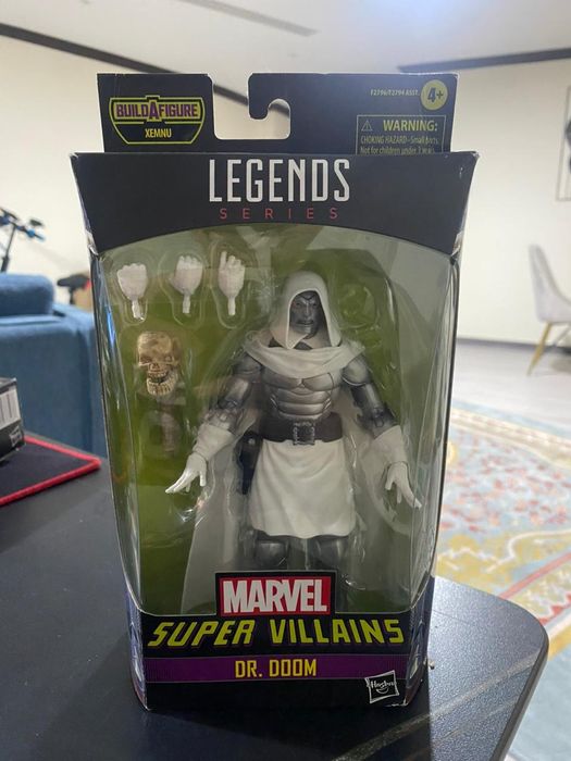 Фигурка marvel legends Доктора дума