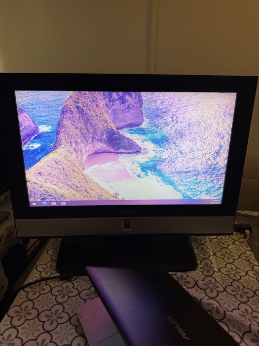 Televizor Tv Monitor ONn 65 cm