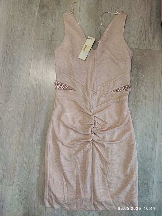 Продам новое платье