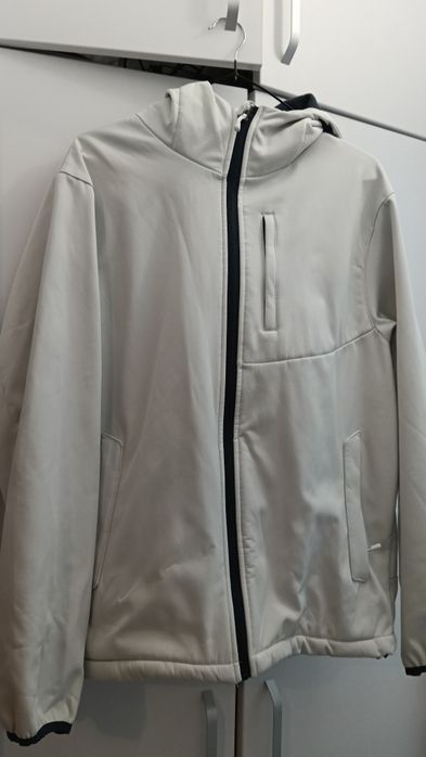 geaca pull&bear softshell