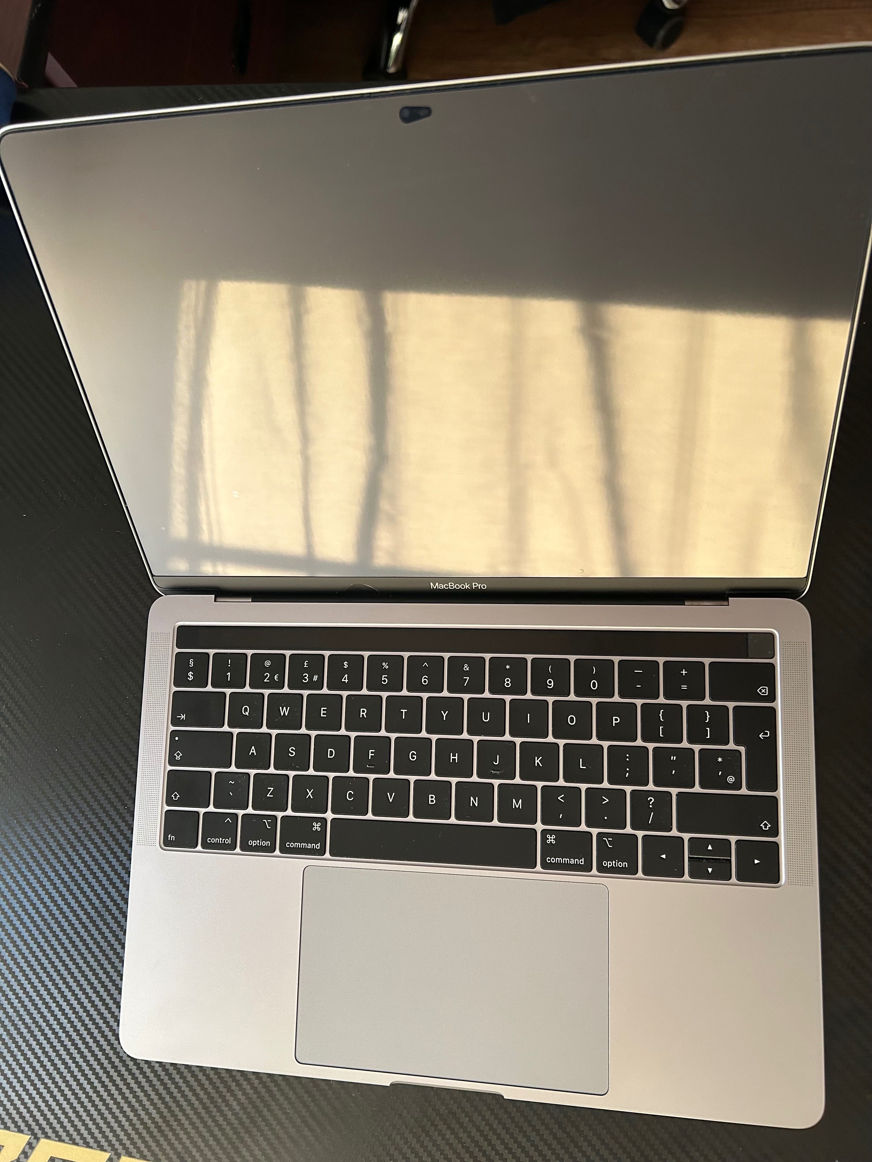 Vand Macbook Pro 2019 (A2159), Touchbar, i5 1.4 Ghz.