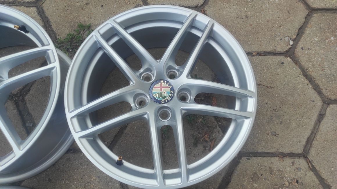 5x110 16 цола Alfa Romeo