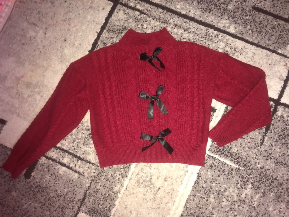 Pulover dama xs cu fundite