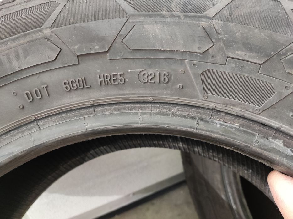 215/65/16C Continental