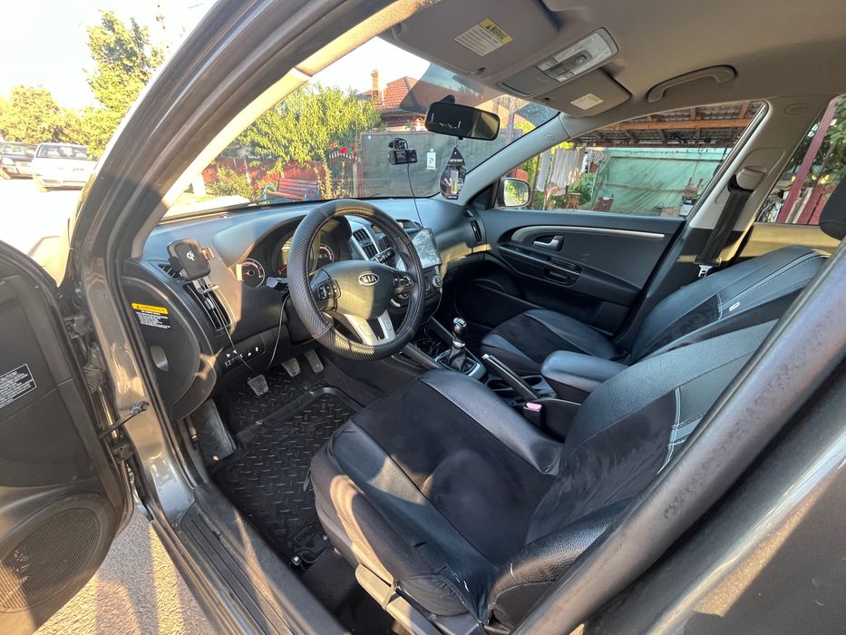 Kia cee’d SW 1.6 CRDi 115 CP – An 2012 – Stare foarte bună