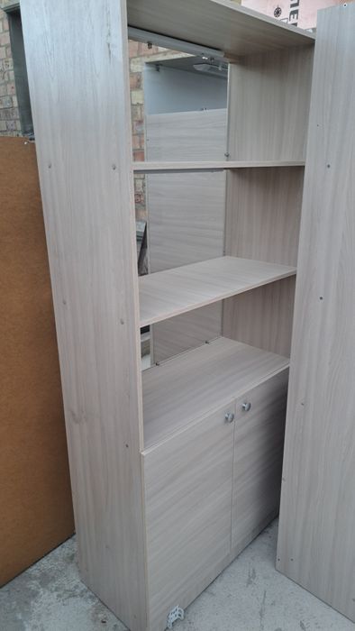 Продам шкаф с подсветкой