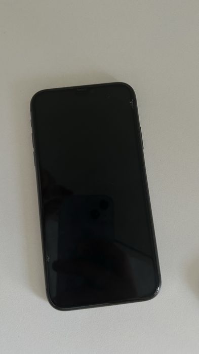 Продам айфон 11 идеальным сост