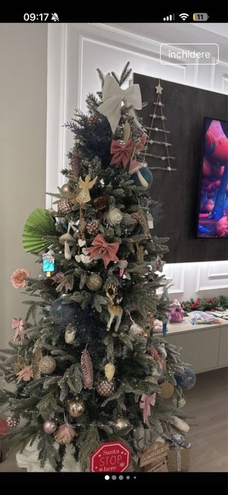 Brad 210 cm + ornamente